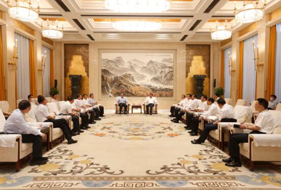 湖北省委書記應勇、省長王曉東會見國家電網(wǎng)董事長、黨組書記毛偉明