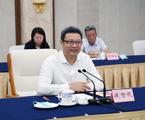 國家電投黨組書記、董事長錢智民拜會重慶市委副書記、市長唐良智