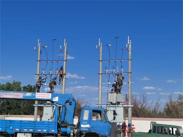 阿拉善電業(yè)局烏力吉供電分局 戍守邊防，電力護(hù)航