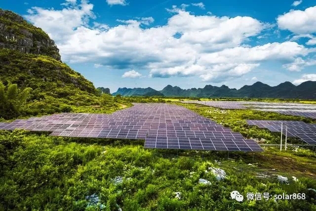 南方電網(wǎng)公司發(fā)布服務(wù)碳達(dá)峰、碳中和工作方案，提出5個(gè)方面21項(xiàng)重點(diǎn)舉措，構(gòu)建以新能源為主體的新型電力系統(tǒng)