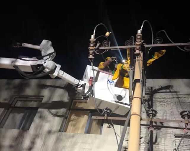 烏海電業(yè)局配電帶電作業(yè)處：11、7、23