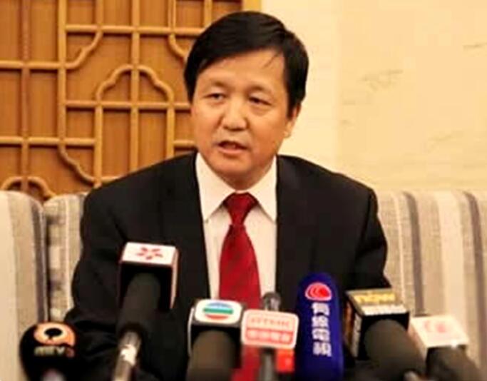 【兩會(huì)】特變電工黨委書記、董事長(zhǎng)張新：加快建設(shè)新疆新能源大基地 提高“疆電外送”能力