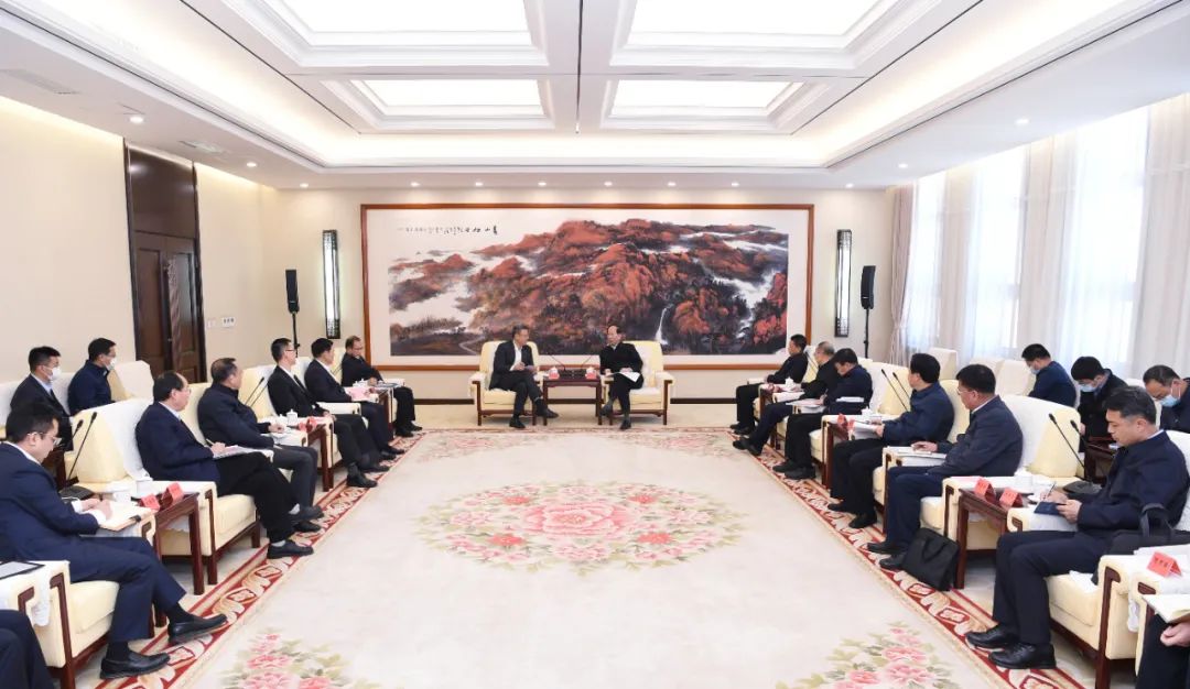 錢智民、江毅拜會內(nèi)蒙古自治區(qū)黨委書記、人大常委會主任石泰峰