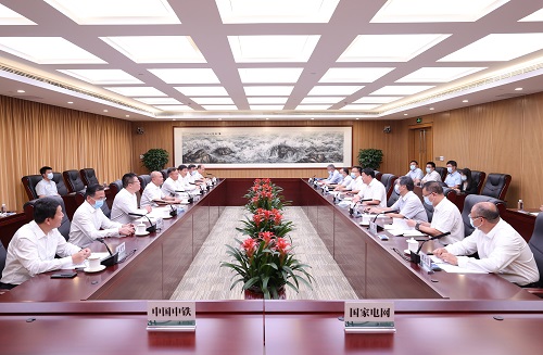 國家電網(wǎng)公司總經(jīng)理、黨組副書記張智剛與中國中鐵董事長陳云會談
