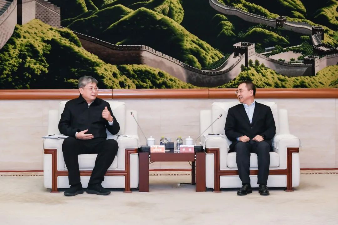 國家能源集團(tuán)黨組書記、董事長劉國躍與中國大唐主要領(lǐng)導(dǎo)會(huì)談