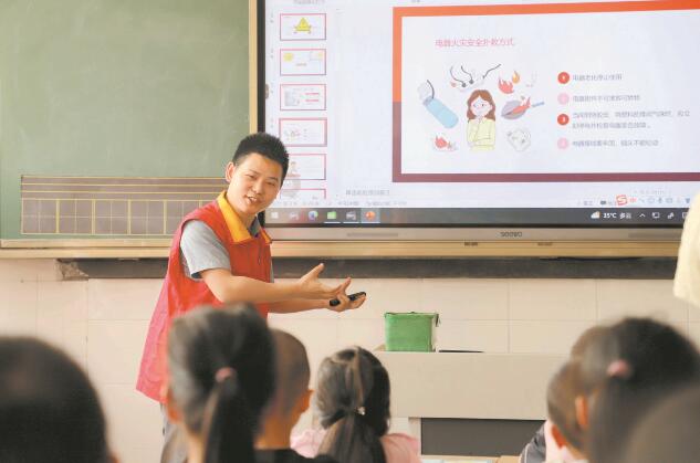 魏錕：用心服務(wù)是起點(diǎn)，客戶滿意是方向