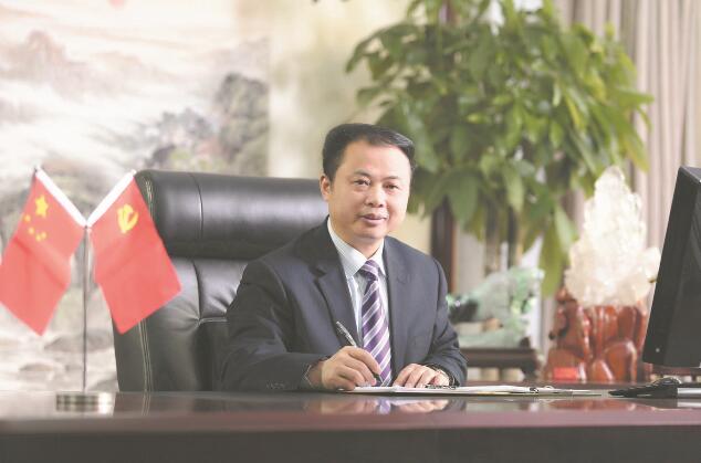 全國(guó)人大代表、天能控股集團(tuán)有限公司董事長(zhǎng)張?zhí)烊危喊l(fā)揮科技創(chuàng)新主力軍作用 推動(dòng)儲(chǔ)能產(chǎn)業(yè)高質(zhì)量發(fā)展