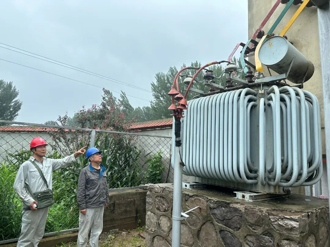國網(wǎng)玉田縣供電公司：迎戰(zhàn)“杜蘇芮”，筑牢供電保障“堤壩”