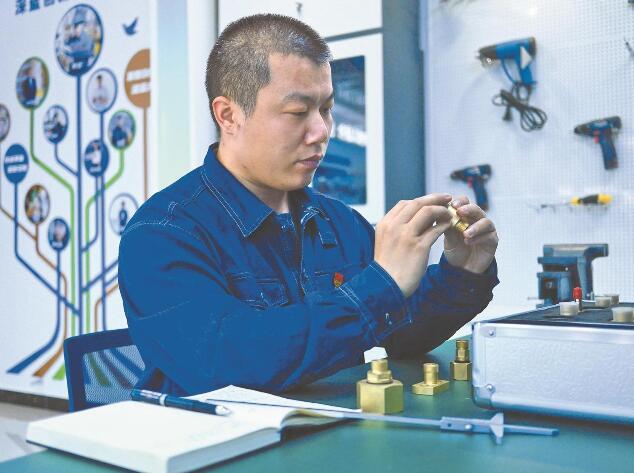 何龍：扎根北疆9年，他找到了自己的位置
