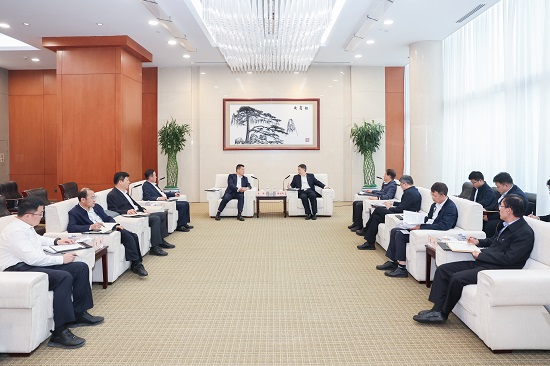 華能集團(tuán)黨組書記、董事長溫樞剛會見山東能源集團(tuán)董事長李偉