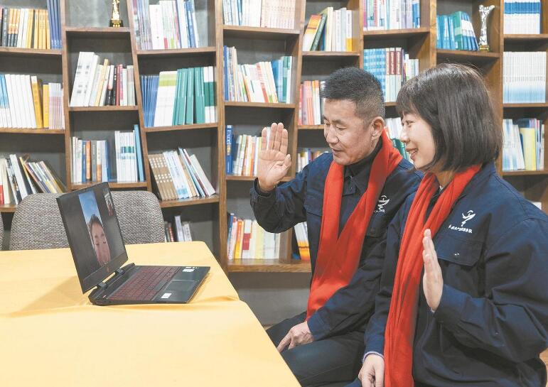 紅船精神代代傳 優(yōu)化服務(wù)促發(fā)展——記“國網(wǎng)楷?！眹译娋W(wǎng)浙江電力(嘉興)紅船共產(chǎn)黨員服務(wù)隊(duì)