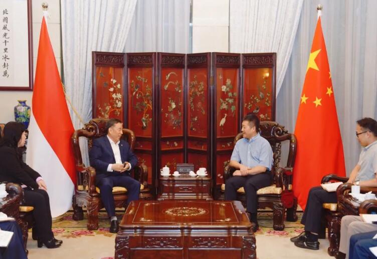 中國能建黨委書記、董事長(zhǎng)宋海良與中國駐印度尼西亞大使陸慷會(huì)談