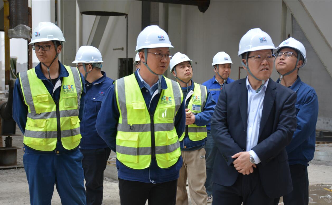 中國能建建筑集團黨委副書記、總經理羅耕能到正寧百萬項目指導調研