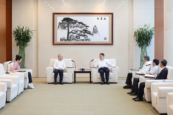 華能集團(tuán)黨組書記、董事長(zhǎng)溫樞剛會(huì)見?？谑惺虚L(zhǎng)丁暉