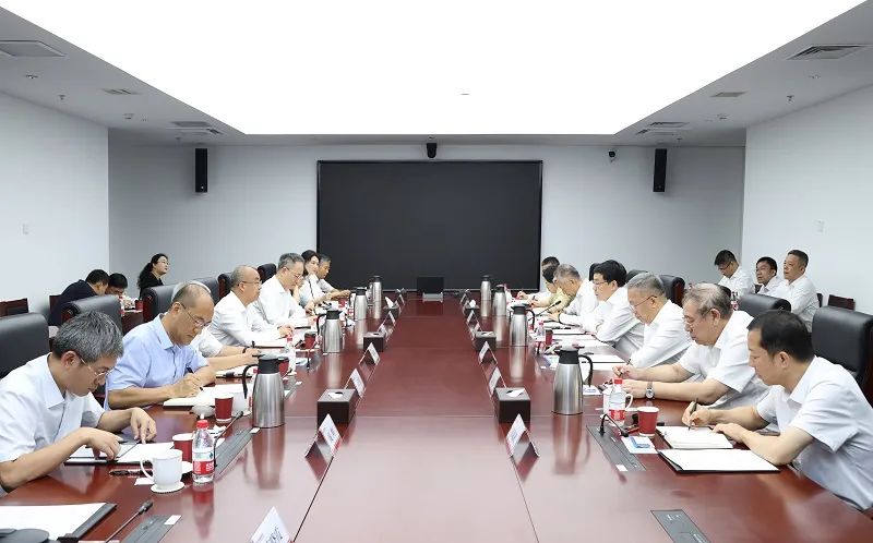 國家電網(wǎng)公司董事長(zhǎng)、黨組書記張智剛拜訪懷柔實(shí)驗(yàn)室并交流座談