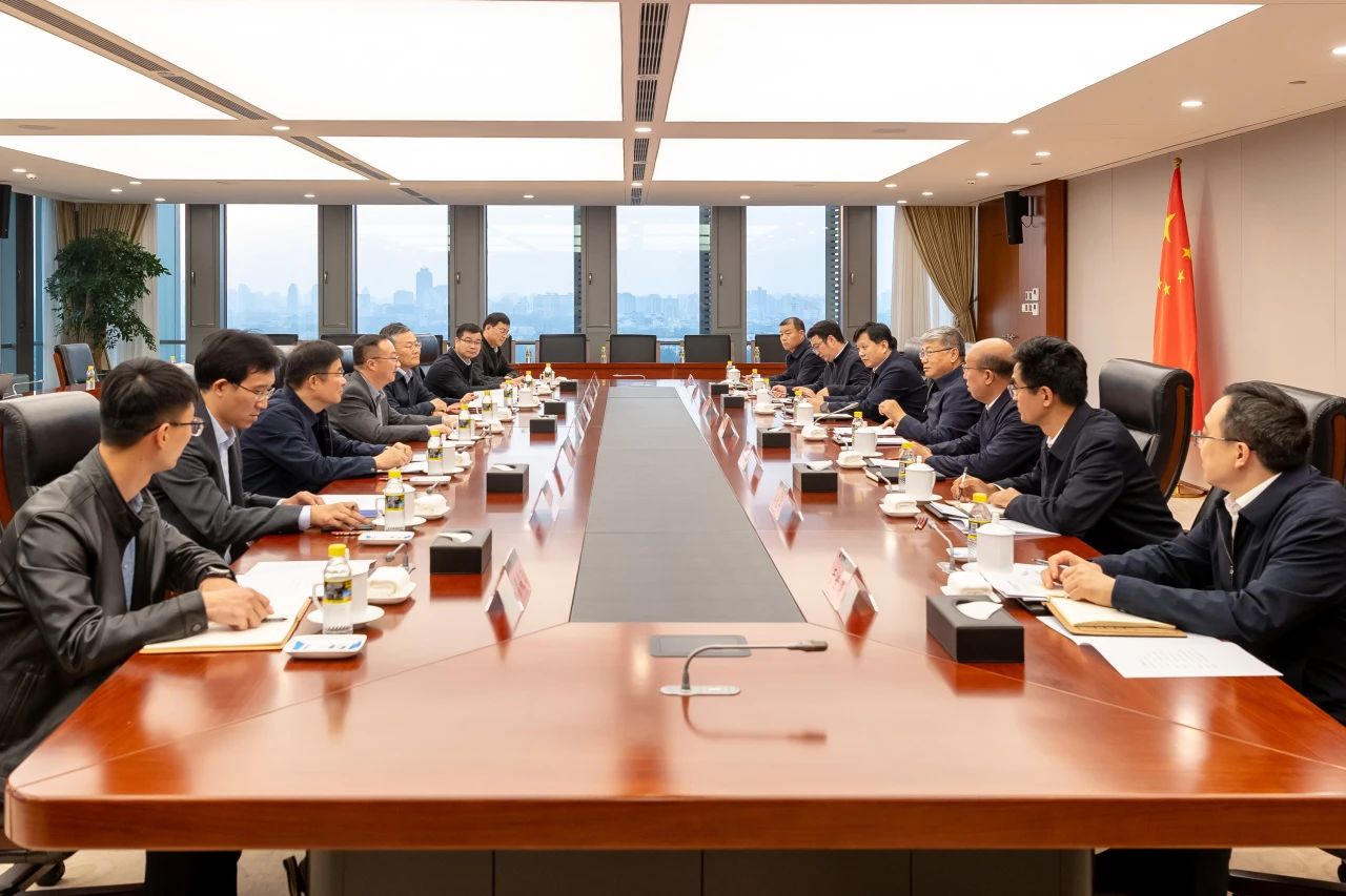 國家能源集團(tuán)黨組書記、董事長劉國躍會見中國礦業(yè)大學(xué)校長趙宏偉